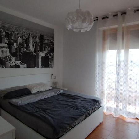 La Casa Dei Viaggiatori - Viareggio - Posto Auto Gratuito Apartment ภายนอก รูปภาพ